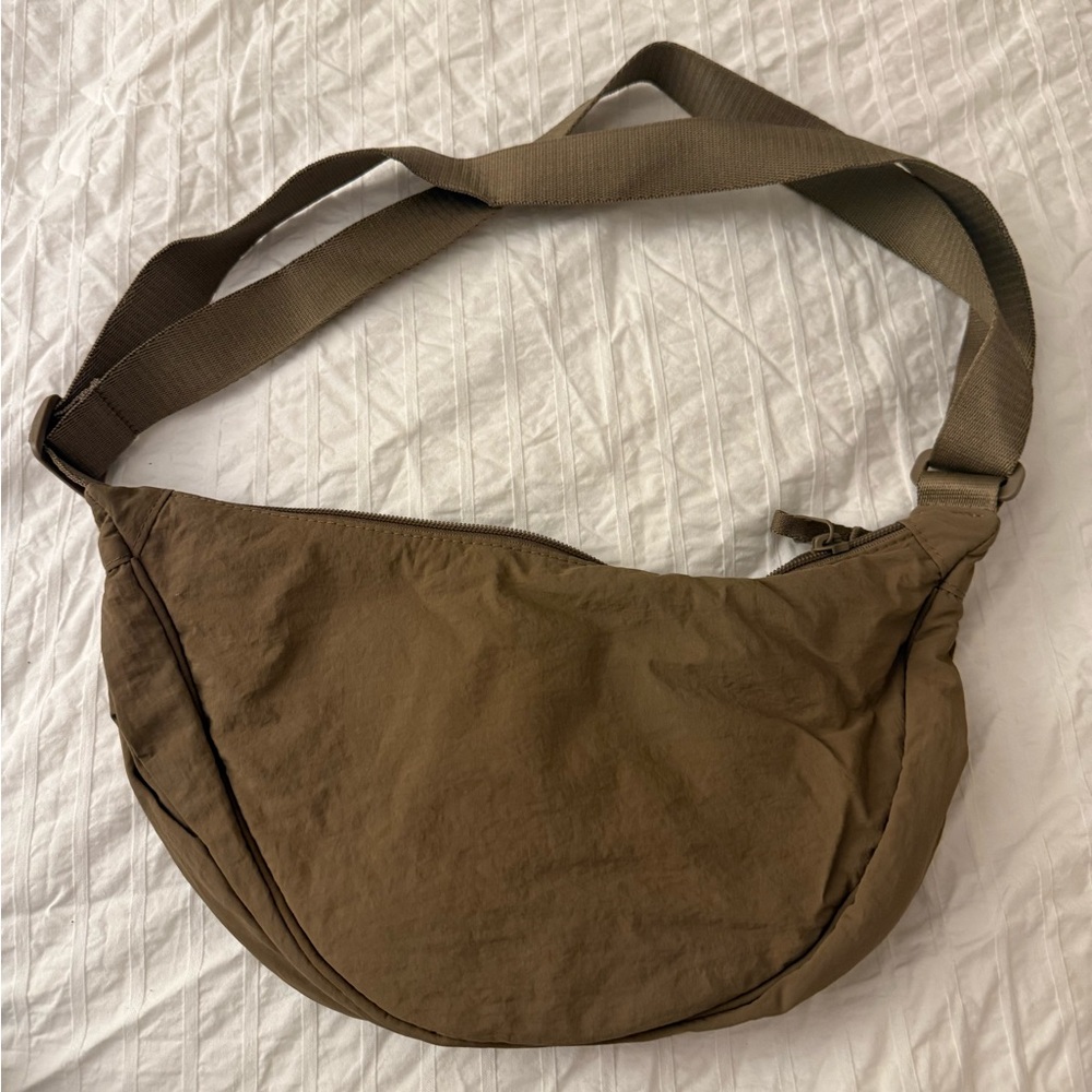Uniqlo Round Mini Shoulder Bag